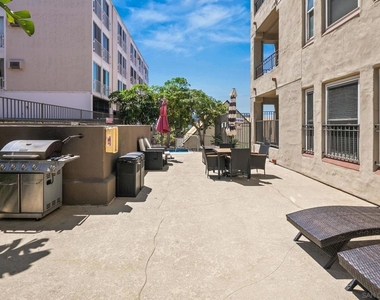 2445 Brant St - Photo Thumbnail 39
