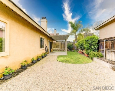 9504 Paseo De Los Castillos - Photo Thumbnail 2