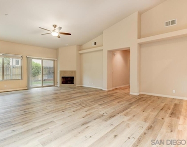 9504 Paseo De Los Castillos - Photo Thumbnail 20