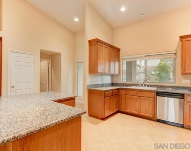 9504 Paseo De Los Castillos - Photo Thumbnail 16