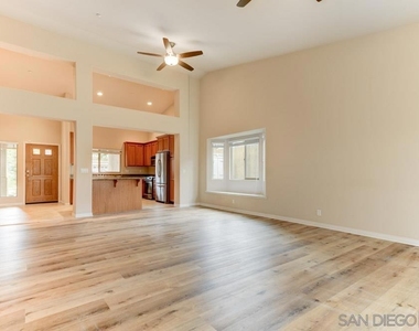 9504 Paseo De Los Castillos - Photo Thumbnail 24