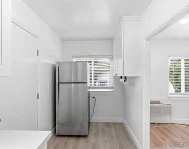 4261 Maryland St - Photo Thumbnail 9