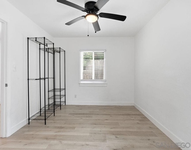 4261 Maryland St - Photo Thumbnail 6