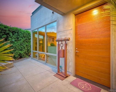 1052 Anchorage Ln - Photo Thumbnail 41