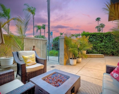1052 Anchorage Ln - Photo Thumbnail 2