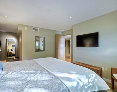 1052 Anchorage Ln - Photo Thumbnail 22