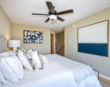 1052 Anchorage Ln - Photo Thumbnail 31