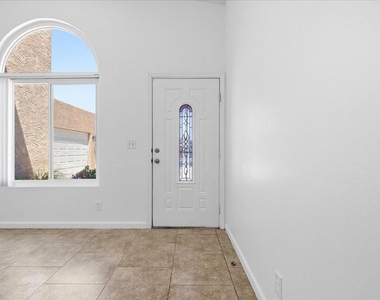 31601 Avenida Maravilla - Photo Thumbnail 7