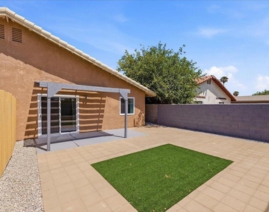 31601 Avenida Maravilla - Photo Thumbnail 30
