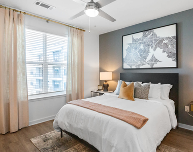 652 Angier Avenue Ne - Photo Thumbnail 19