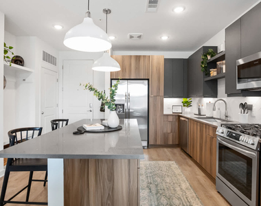 652 Angier Avenue Ne - Photo Thumbnail 6