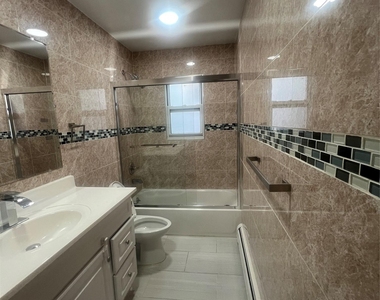 4025 202nd Street - Photo Thumbnail 2