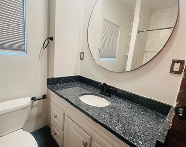 25 Forester Avenue - Photo Thumbnail 9