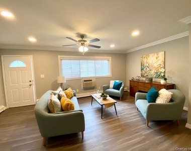 317 Brook Avenue - Photo Thumbnail 2