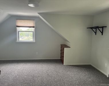 238 Laurel Road - Photo Thumbnail 13