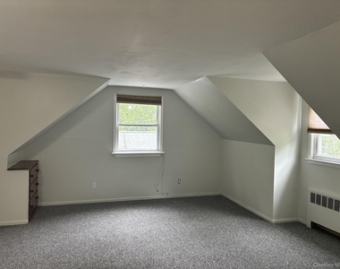 238 Laurel Road - Photo Thumbnail 4