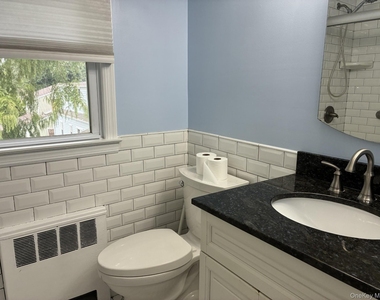 238 Laurel Road - Photo Thumbnail 9