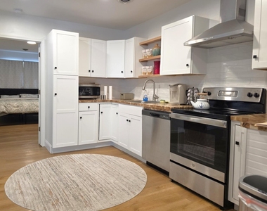 90 W Market - Photo Thumbnail 5