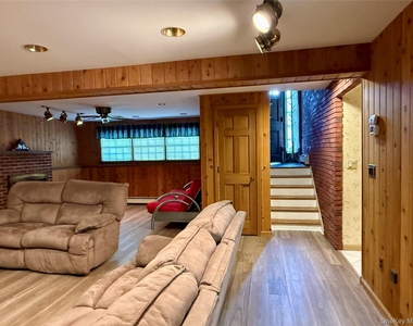 15 Kentwood Drive - Photo Thumbnail 32