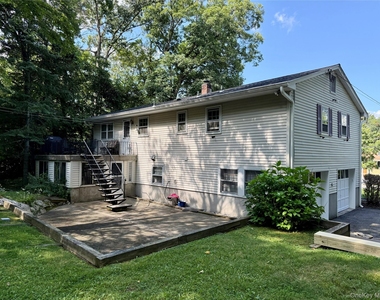 15 Kentwood Drive - Photo Thumbnail 4