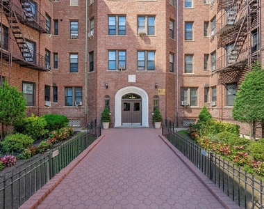 8009 35th Avenue - Photo Thumbnail 18