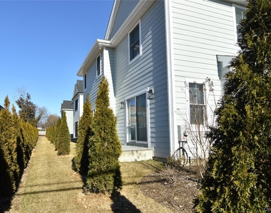 5 Madison Place - Photo Thumbnail 18
