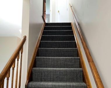 6 Maple Avenue - Photo Thumbnail 15