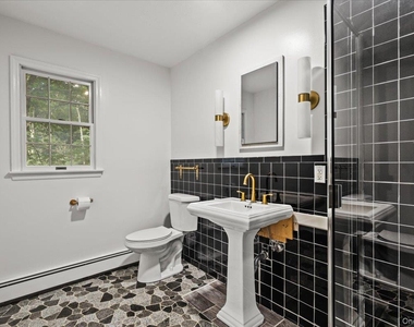 520 Croton Falls Road - Photo Thumbnail 16