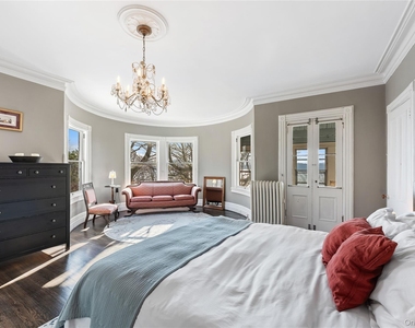 28 Hamilton Avenue - Photo Thumbnail 14