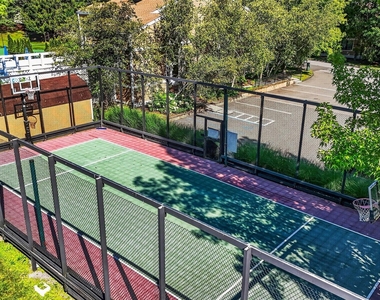 109 Woods End Road - Photo Thumbnail 37