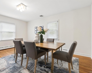 101 Lefferts Road - Photo Thumbnail 5