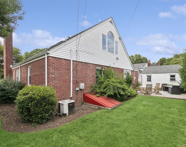 101 Lefferts Road - Photo Thumbnail 32