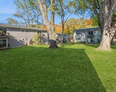 36 Fair - Photo Thumbnail 19