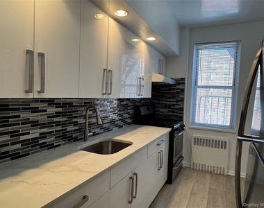 99-41 64th Avenue - Photo Thumbnail 3