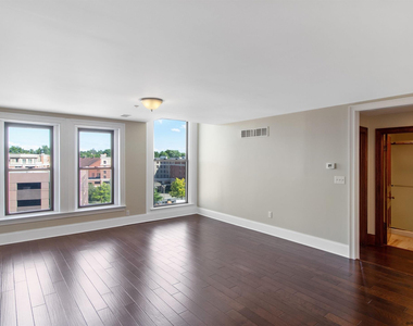 510 Broadway - Photo Thumbnail 4