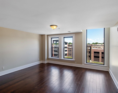510 Broadway - Photo Thumbnail 5