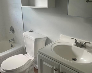110 Buckelew Avenue - Photo Thumbnail 7