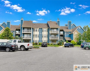 130 Longfield Court - Photo Thumbnail 1