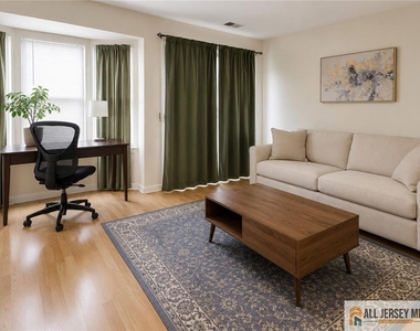 130 Longfield Court - Photo Thumbnail 9