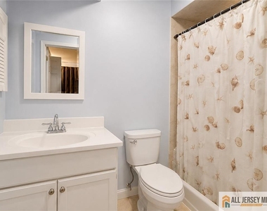130 Longfield Court - Photo Thumbnail 7