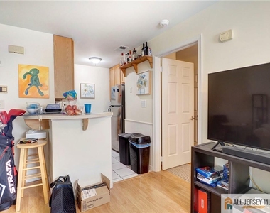 130 Longfield Court - Photo Thumbnail 12