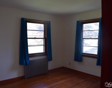 15 Cleveland Avenue - Photo Thumbnail 3