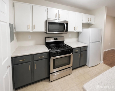 7302 Elm Court - Photo Thumbnail 3