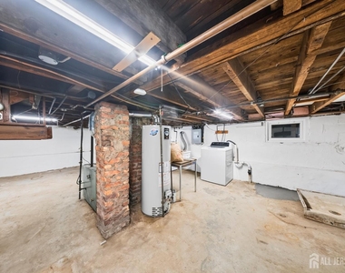 1871 W 4th Street W - Photo Thumbnail 18