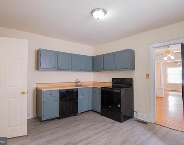124 S Kentucky Avenue - Photo Thumbnail 14