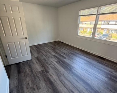 19 Jigsaw Place - Photo Thumbnail 8