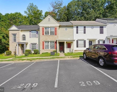 209 Kings Crest Drive - Photo Thumbnail 21