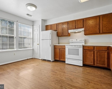 209 Kings Crest Drive - Photo Thumbnail 1