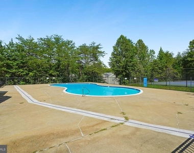 209 Kings Crest Drive - Photo Thumbnail 20