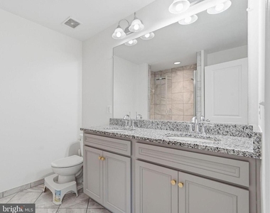 6833 William White Way - Photo Thumbnail 11